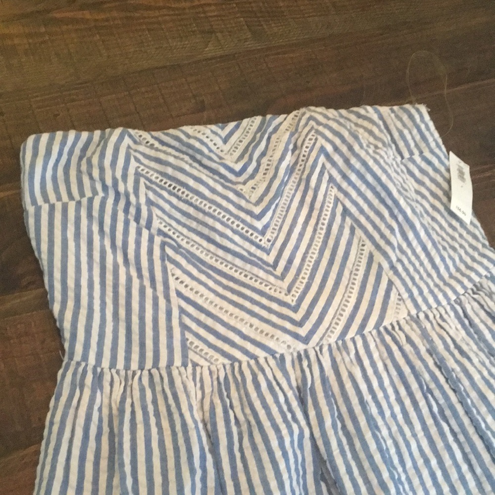 Old Navy Strapless Seersucker Dress size 8